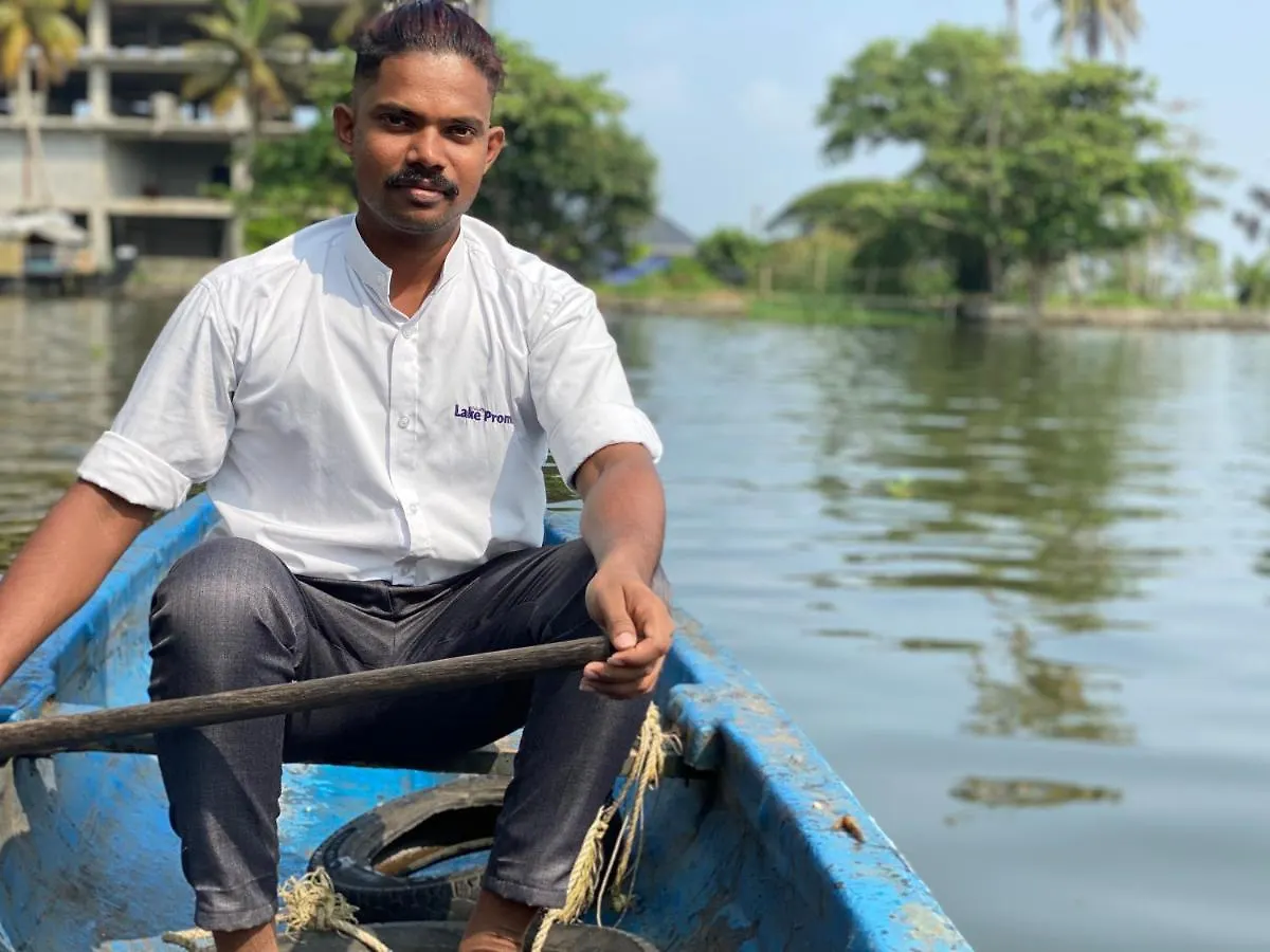 Alappuzha Alice Lake Promise אכסניה